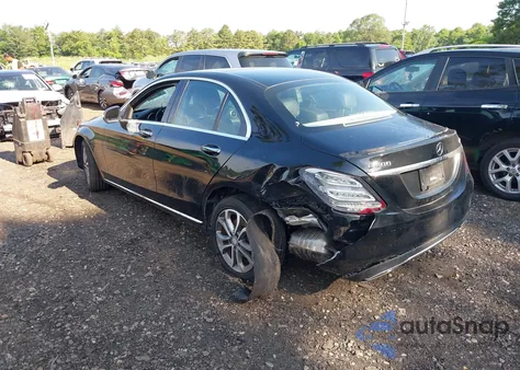 2015 Mercedes-Benz C 300 4Matic/Luxury 4Matic/Sport 4Matic from USA, damaged, VIN 55SWF4KB2FU078285